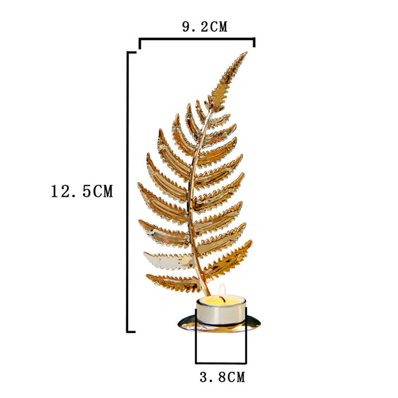 Złoty Metalowy Świecznik - Elegancka Dekoracja Stołowa