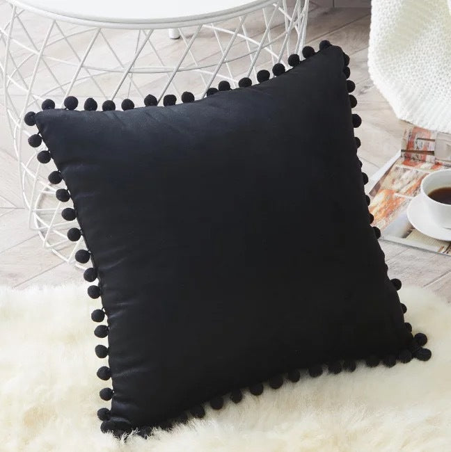 Poduszka Velvet z koronką Ball Lace - Poszewka w jednolitym kolorze