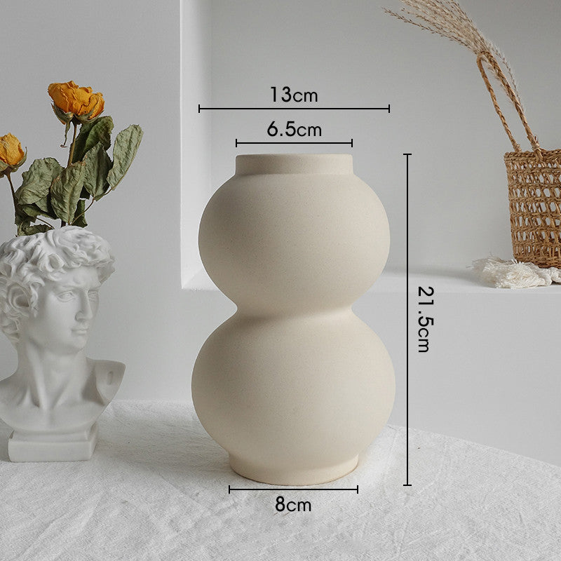 Simplicity Ceramic Vase for Dried Flowers - Artistic Home Decoration for Display in Salons