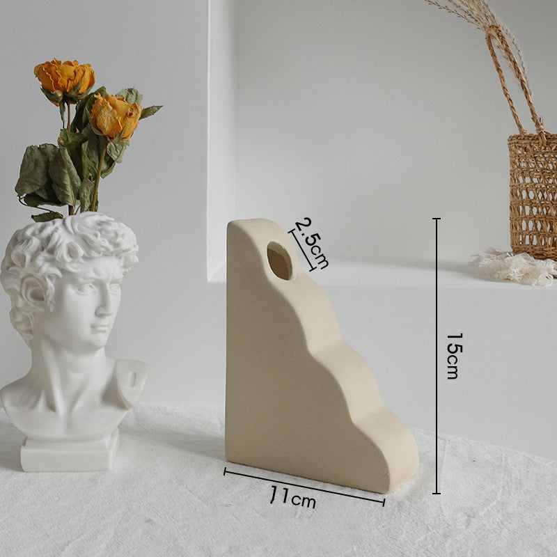 Simplicity Ceramic Vase for Dried Flowers - Artistic Home Decoration for Display in Salons