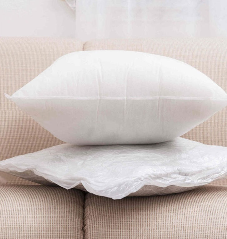 Cojín con imagen de pareja fumando: el regalo perfecto para tus seres queridos