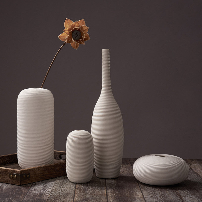 Wazon ceramiczny w stylu skandynawskim