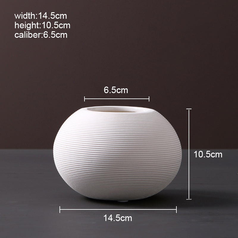 Wazon ceramiczny w stylu skandynawskim