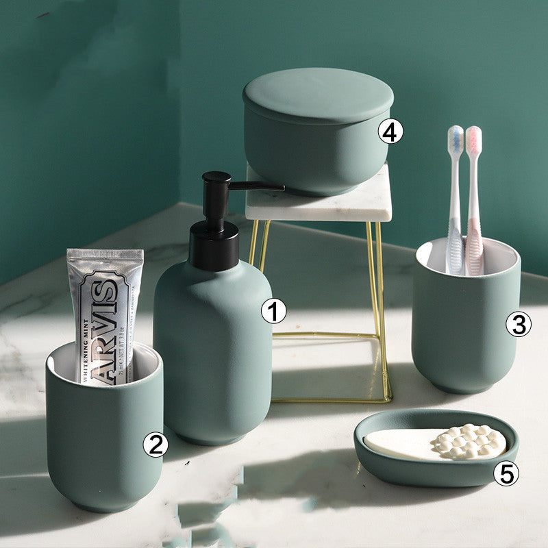 Elegancki ceramiczny zestaw toaletowy do łazienki - stylowy i funkcjonalny